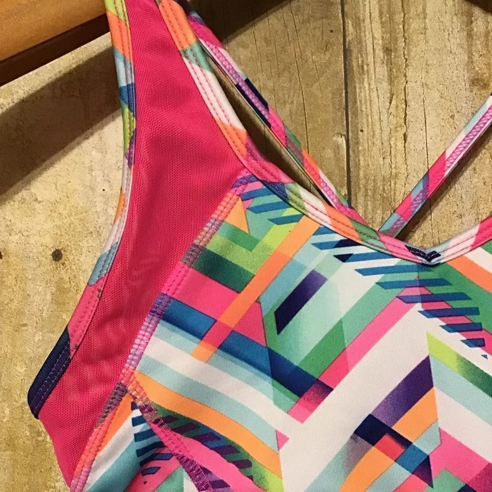 Avia pink trim